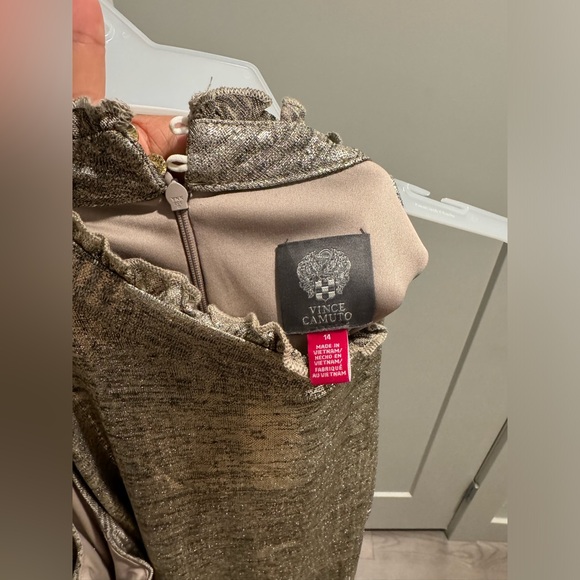 A beautiful Jumpsuit Gold&Blackish Color. Used only once. - Picture 2 of 7